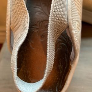 beezee Shoes | Beezees Sling Shoes | Poshmark